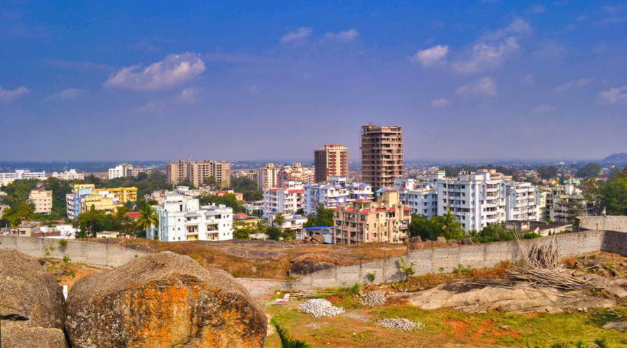 Wir bieten eine vielfältige Auswahl an Mietwagenoptionen in Ranchi an.